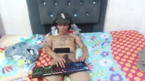 Snapshot of hot_and_complacent chatting on 01-28-25, 12:26 Private open online show from 01-28-25, 12:26