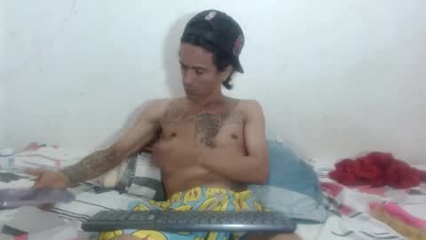 Snapshot of hot_and_complacent chatting on 11-21-25, 05:11 Private open online show from 11-21-25, 05:11