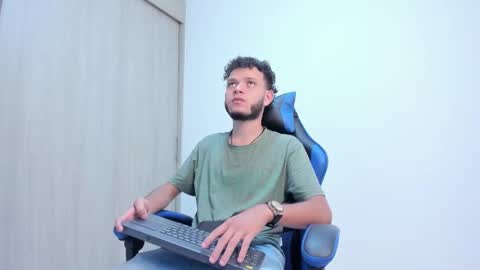 Snapshot of hot_bad_boy69 chatting on 02-21-26, 09:27 hot bad boy69 online show from 02-21-26, 09:27