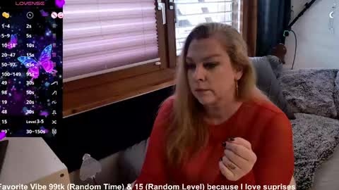 Snapshot of hot_beautiful_milf chatting on 05-12-26, 07:49 Joy online show from 05-12-26, 07:49
