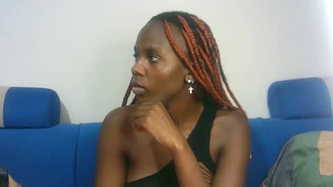 Snapshot of hot_berry2003 chatting on 02-01-25, 09:51 Millie online show from 02-01-25, 09:51