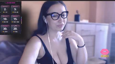Snapshot of hot_big_ass chatting on 09-25-25, 10:41 v online show from 09-25-25, 10:41