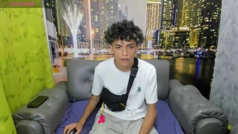 hot bunny online show from 12-18-25, 01:39