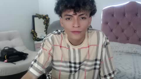 Salomon online show from 12-05-25, 02:58