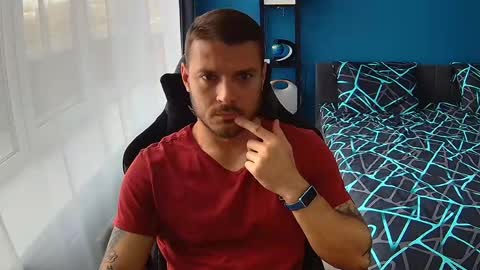 hot_cap_77 online show from 04-18-26, 01:37