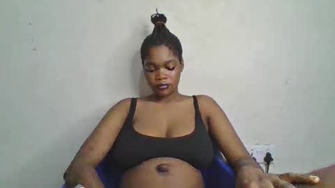 Snapshot of hot_choccoolate chatting on 05-14-26, 05:53 Zarah online show from 05-14-26, 05:53