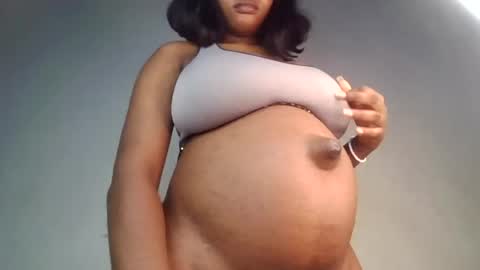 Zarah online show from 07-22-26, 12:08
