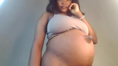 Zarah online show from 07-25-26, 11:41