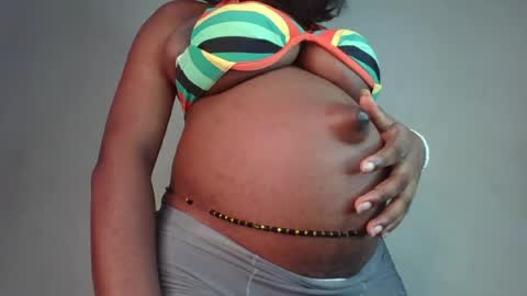 Zarah online show from 07-28-26, 04:39