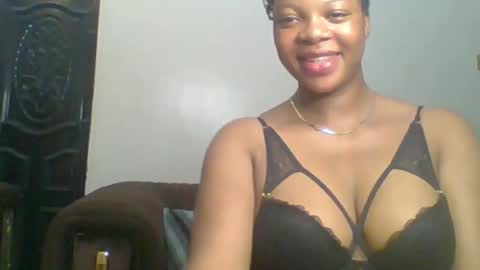 Snapshot of hot_choco_choco chatting on 11-23-25, 02:28 peace online show from 11-23-25, 02:28