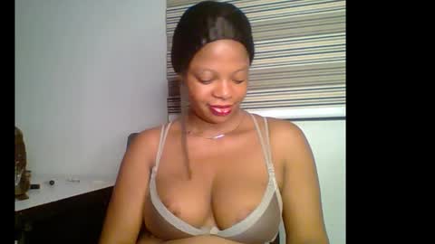 Snapshot of hot_choco_choco chatting on 12-22-25, 06:49 peace online show from 12-22-25, 06:49