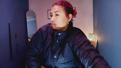 Snapshot of hot_chocolate_4u chatting on 01-17-26, 12:43 hot chocolate 4u online show from 01-17-26, 12:43