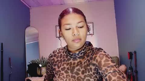 Snapshot of hot_chocolate_4u chatting on 02-02-26, 12:37 hot chocolate 4u online show from 02-02-26, 12:37