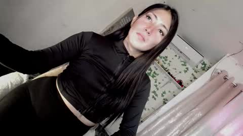 Snapshot of hot_claudia69 chatting on 10-03-25, 08:33 its me CLAUDIA online show from 10-03-25, 08:33