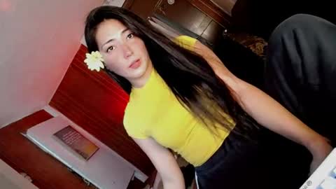 its me CLAUDIA online show from 08-06-26, 03:08