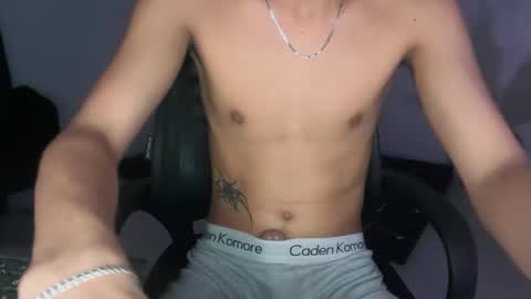 Kim online show from 11-03-25, 05:52