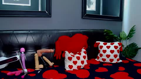 Snapshot of hot_darina chatting on 02-10-25, 05:25 Darina online show from 02-10-25, 05:25