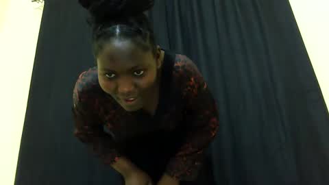 Milly online show from 09-27-25, 07:19