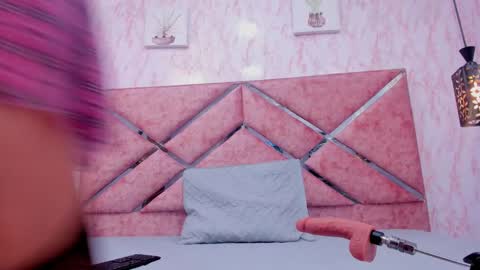 Snapshot of hot_emiily chatting on 09-30-25, 11:37 Emily online show from 09-30-25, 11:37