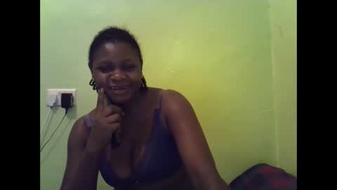 Snapshot of hot_girlly chatting on 11-14-25, 02:43 hot_girlly online show from 11-14-25, 02:43