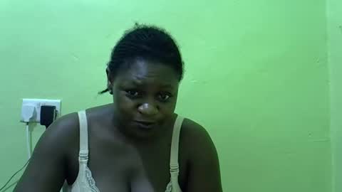 Snapshot of hot_girlly chatting on 11-26-25, 05:03 hot_girlly online show from 11-26-25, 05:03