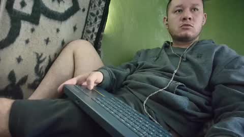 Snapshot of hot_guy36 chatting on 11-17-25, 03:18 hot_guy36 online show from 11-17-25, 03:18