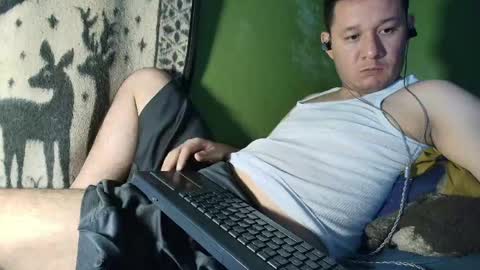 hot_guy36 online show from 06-02-26, 03:19