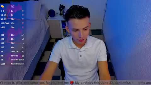 Snapshot of hot_latin_temptation chatting on 06-22-26, 03:25 Alejandro online show from 06-22-26, 03:25