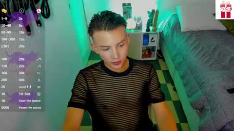 Snapshot of hot_latin_temptation chatting on 07-13-26, 10:12 Alejandro online show from 07-13-26, 10:12