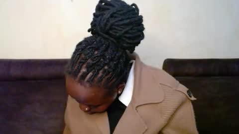 Snapshot of hot_linahh chatting on 11-05-25, 06:52 Linah online show from 11-05-25, 06:52