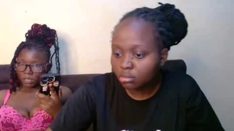 Snapshot of hot_linahh chatting on 11-15-25, 05:38 Linah online show from 11-15-25, 05:38