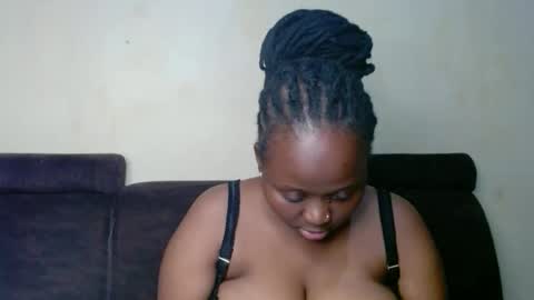 Snapshot of hot_linahh chatting on 11-27-25, 03:36 Linah online show from 11-27-25, 03:36