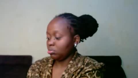 Snapshot of hot_linahh chatting on 11-29-25, 02:36 Linah online show from 11-29-25, 02:36