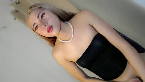 Snapshot of hot_little_angel18 chatting on 05-30-26, 02:08 hot_little_angel18 online show from 05-30-26, 02:08