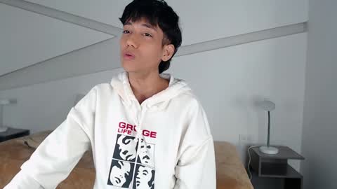 Alana online show from 01-27-25, 12:01