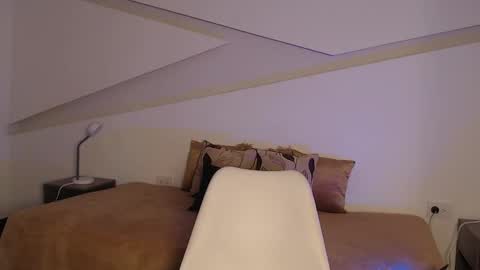 Alana online show from 10-12-25, 09:03