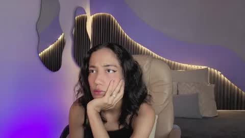 Snapshot of hot_little_bunny chatting on 05-06-26, 09:53 Alana online show from 05-06-26, 09:53
