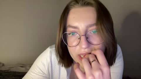 Snapshot of hot_lliinns chatting on 12-06-24, 06:06 Lina online show from 12-06-24, 06:06