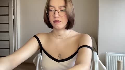 Snapshot of hot_lliinns chatting on 12-09-24, 08:55 Lina online show from 12-09-24, 08:55