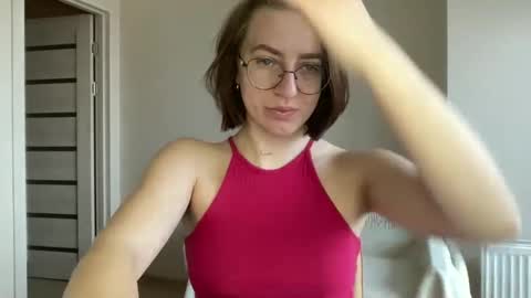 Snapshot of hot_lliinns chatting on 12-22-24, 09:44 Lina online show from 12-22-24, 09:44