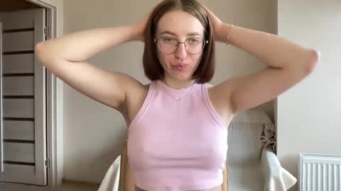 Snapshot of hot_lliinns chatting on 01-06-25, 10:46 Lina online show from 01-06-25, 10:46