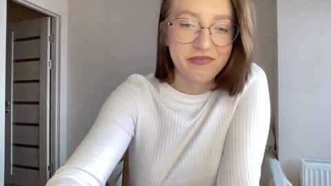 Snapshot of hot_lliinns chatting on 01-14-25, 01:49 Lina online show from 01-14-25, 01:49