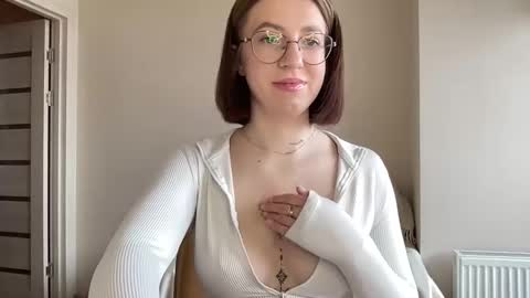 Snapshot of hot_lliinns chatting on 01-15-25, 07:59 Lina online show from 01-15-25, 07:59