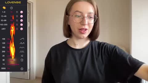 Snapshot of hot_lliinns chatting on 01-19-25, 07:36 Lina online show from 01-19-25, 07:36