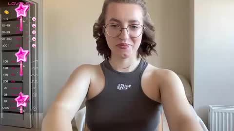 Snapshot of hot_lliinns chatting on 02-16-25, 08:43 Lina online show from 02-16-25, 08:43