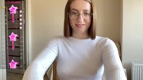 Snapshot of hot_lliinns chatting on 02-25-25, 09:53 Lina online show from 02-25-25, 09:53