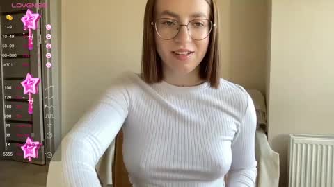 Snapshot of hot_lliinns chatting on 02-26-25, 12:03 Lina online show from 02-26-25, 12:03