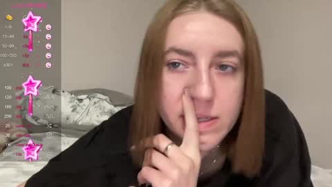 Snapshot of hot_lliinns chatting on 02-26-25, 07:16 Lina online show from 02-26-25, 07:16