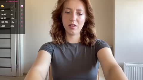 Snapshot of hot_lliinns chatting on 09-22-25, 09:00 Lina online show from 09-22-25, 09:00