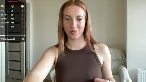 Snapshot of hot_lliinns chatting on 10-03-25, 01:19 Lina online show from 10-03-25, 01:19